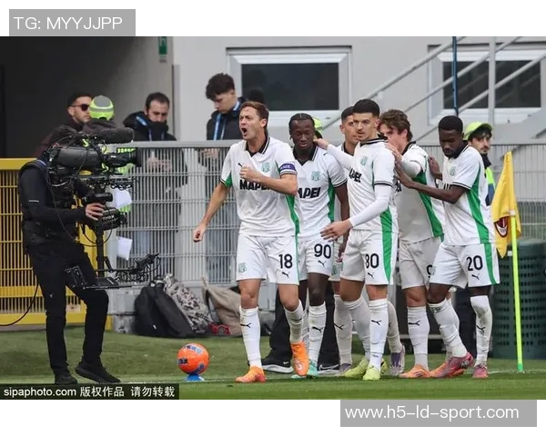 米兰新援菲尔克鲁格确认穿9号球衣即将亮相赛场 米兰新援菲尔克鲁格确认穿9号球衣即将亮相赛场