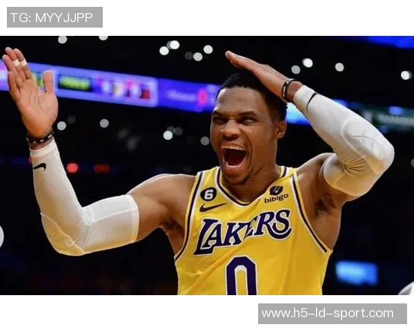 小里弗斯谈威少与狄龙的激情对比揭示温柔内心的真实一面