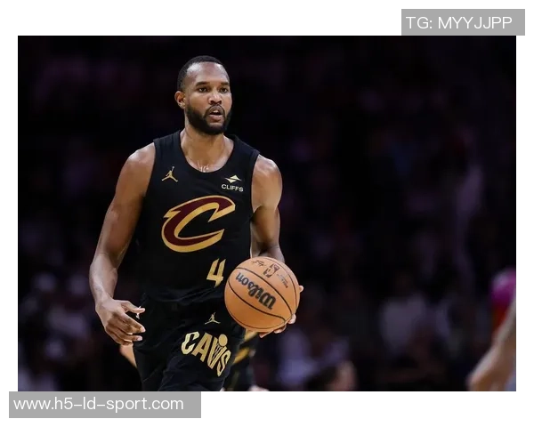 近三季仅有小莫布里和文班两人单场达到15分10板5助5帽且命中率超过70 近三季仅有小莫布里和文班两人单场达到15分10板5助5帽且命中率超过70