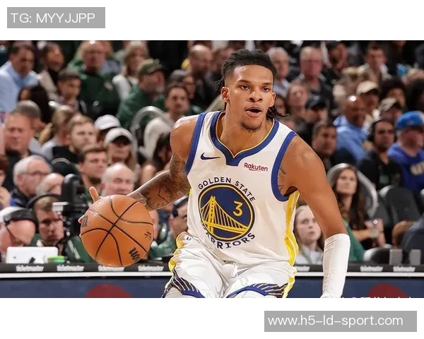 普理查德半场表现活跃贡献13分还抢下3个前场板送出4次助攻