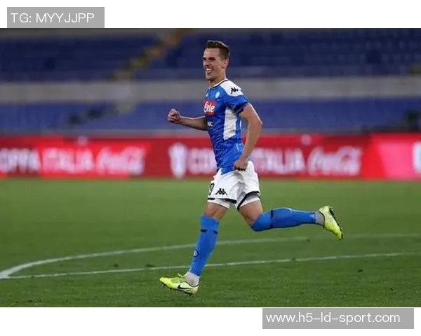 皇马与尤文高层会晤礼物传情展现友好合作意愿